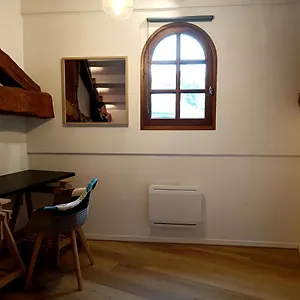 Cadre Exceptionnel Niché Sous Les Toits Dans Le Quartier Historique Appartement Albi
